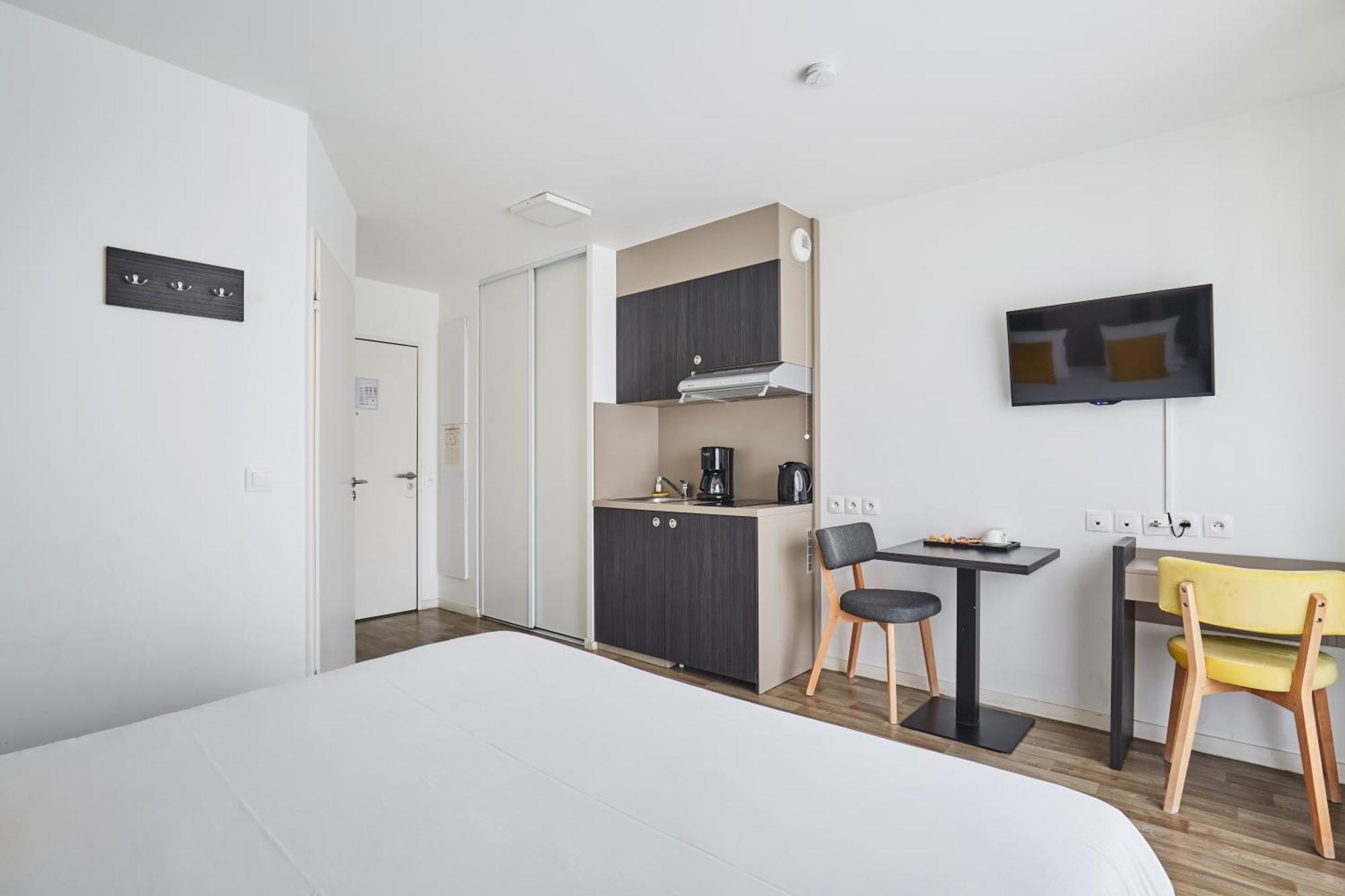 Appart Hotel Odalys City Paris Levallois Exterior photo